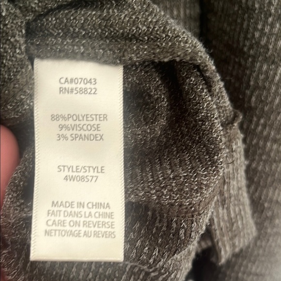 Max Studio Green Crew Neck Sweater Relaxed Fit Knit - Picture 6 of 6